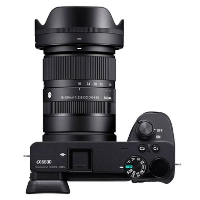 Універсальний об'єктив Sigma AF 18-50mm f/2,8 DC DN C (Sony-E)