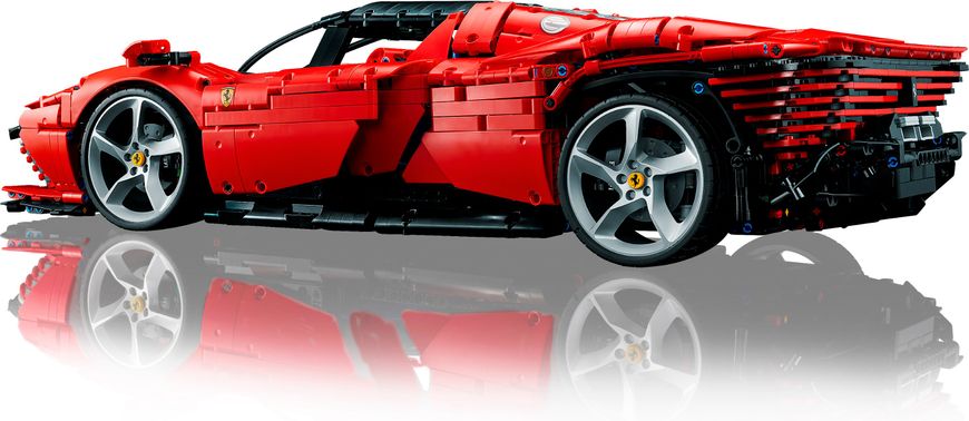 Авто-конструктор LEGO Феррари Дайтона СП3 (42143)