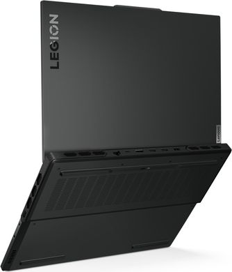 Ноутбук Lenovo Legion 7 Pro 16IRX8H (82WQ001FCK)