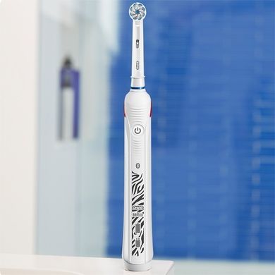 Электрическая зубная щетка Braun Oral-B Teen D601.523.3