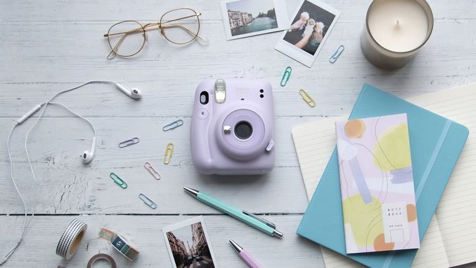 Фотокамера мгновенной печати Fujifilm Instax Mini 11 Lilac Purple (16655041)иттєвого друку Fujifilm Instax Mini 11 Lilac Purple (16655041) (Lilac Purp