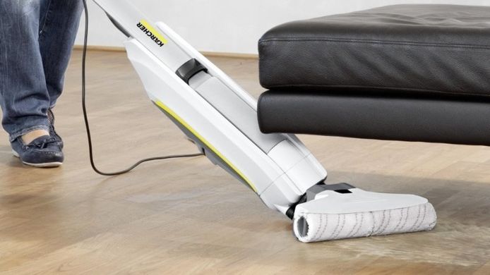 Вертикальний миючий пилосос Karcher FC 5 Premium (1.055-460.0)