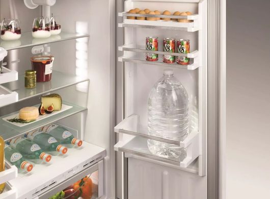 Встраиваемый двухкамерный холодильник Liebherr ECBN 6256