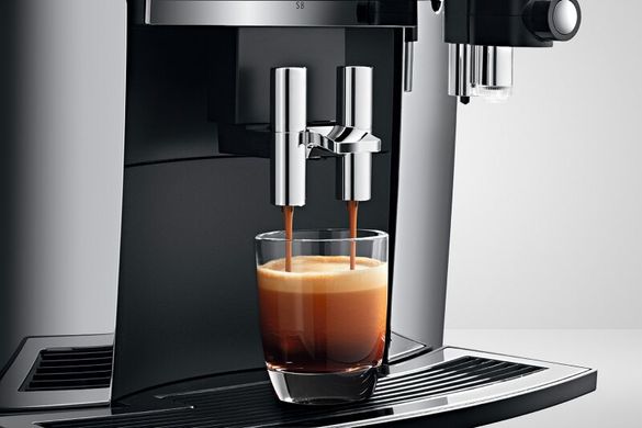 Кофемашина автоматическая Jura S8 Chrome