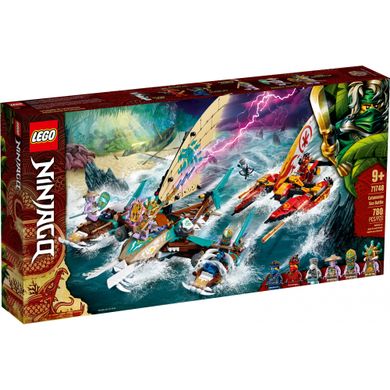 Блочный конструктор LEGO Ninjago Морской бой на катамаранах (71748)