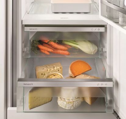 Вбудований двокамерний холодильник Liebherr ICBNSe 5123 Plus