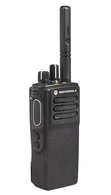 Професійна портативна рація Motorola DP 4400E VHF AES256