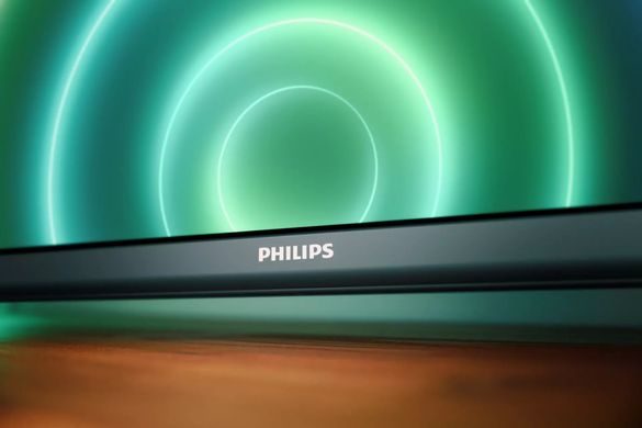 Телевізор Philips 70PUS7906