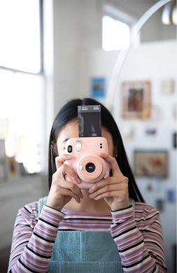 Фотокамера миттєвого друку Fujifilm Instax Mini 11 Blush Pink (16655015)