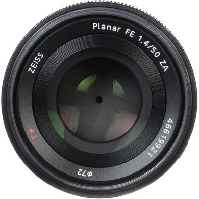 Стандартный объектив Sony SEL50F14Z 50mm f/1,4 Zeiss