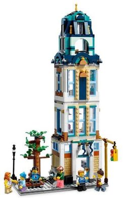 Блоковый конструктор LEGO Главная улица (31141)