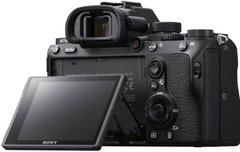 Бездзеркальний фотоапарат Sony Alpha A7 III Body (ILCE7M3B.CEC)