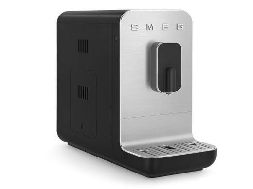 Кавомашина автоматична Smeg BCC11BLMEU