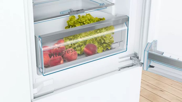Холодильник с морозильной камерой Bosch KIN86NFF0
