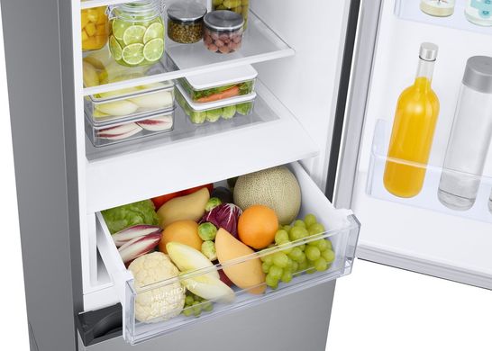 Холодильник з морозильною камерою Samsung Grand+ RB38C602DSA