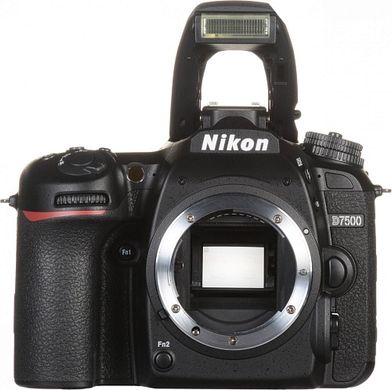 Дзеркальний фотоапарат Nikon D7500 body (VBA510AE)