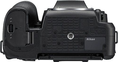 Зеркальный фотоаппарат Nikon D7500 kit (18-140mm) VR (VBA510K002)