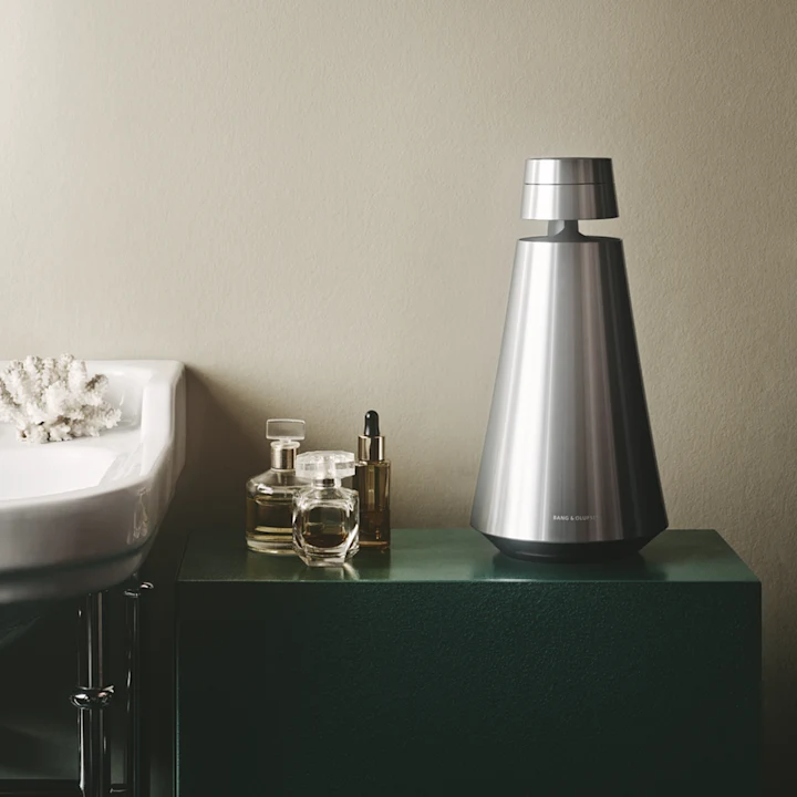 Beosound 1 natural aluminium in vintage bathroom setting