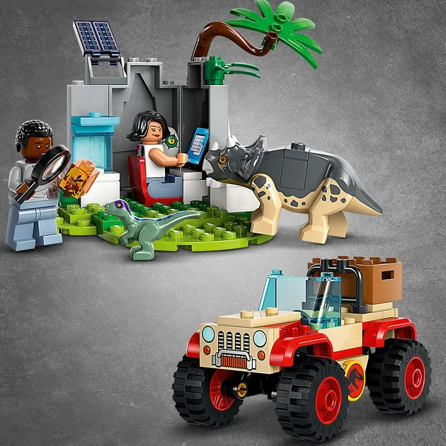 Блоковий конструктор LEGO Jurassic World Центр порятунку малюків динозаврів (76963)  Фото №4