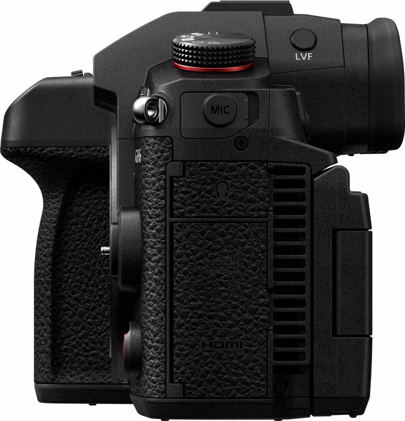 Беззеркальный фотоаппарат Panasonic Lumix DC-GH6 Body (DC-GH6EE)  Фото №3