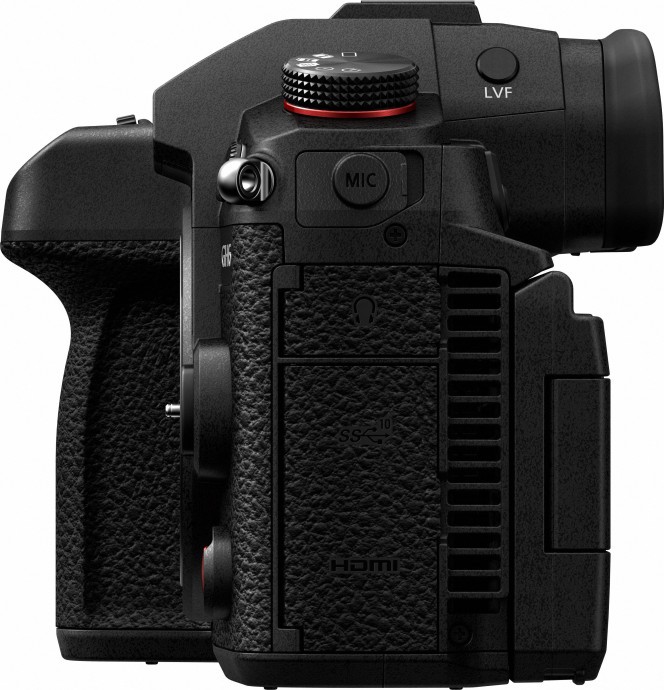 Беззеркальный фотоаппарат Panasonic Lumix DC-GH6 Body (DC-GH6EE)  Фото №3