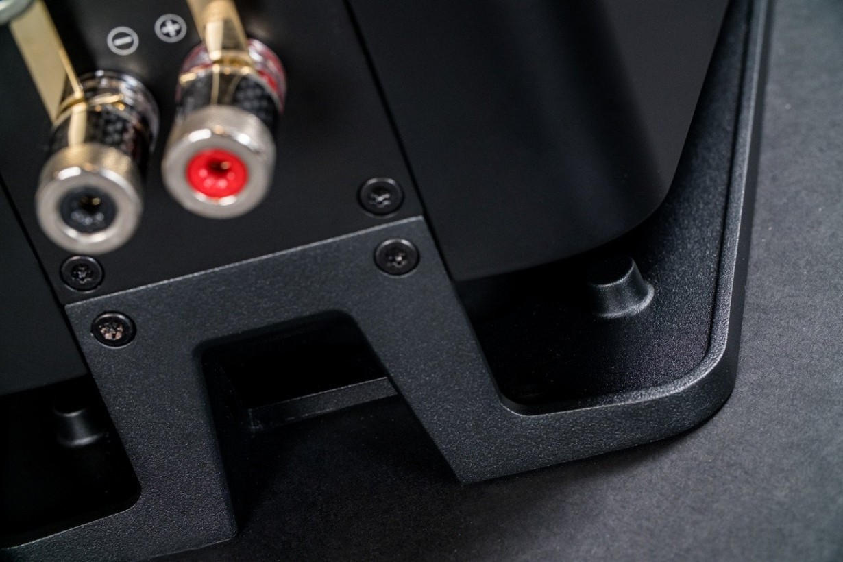 Акустика Elac Carina BS243.4 Black  Фото №2