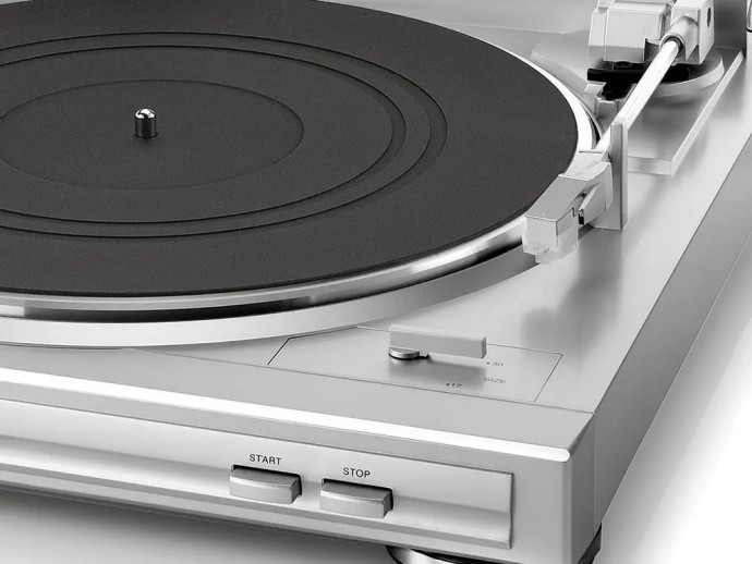 Проигрыватель виниловых дисков Denon DP-29F  Фото №0