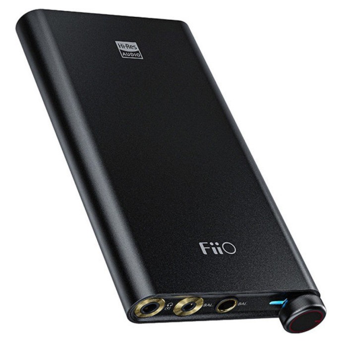 Портативный усилитель для наушников FiiO Q3  Фото №0