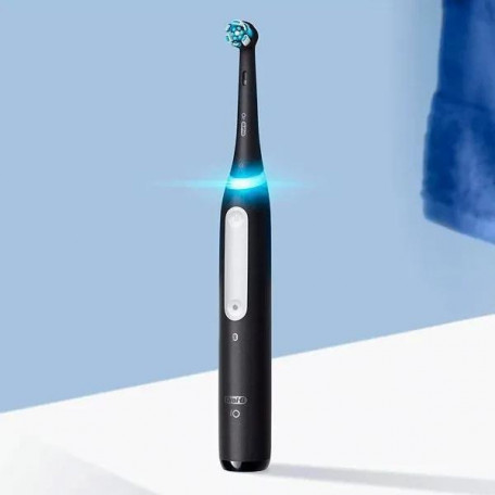 Электрическая зубная щетка Oral-B iO Series 4 Matt Black  Фото №3