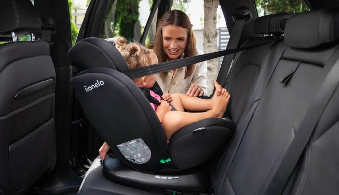Автокрісло Lionelo Bastiaan Grey/Black (LO-BASTIAAN GREY/BLACK)  Фото №1