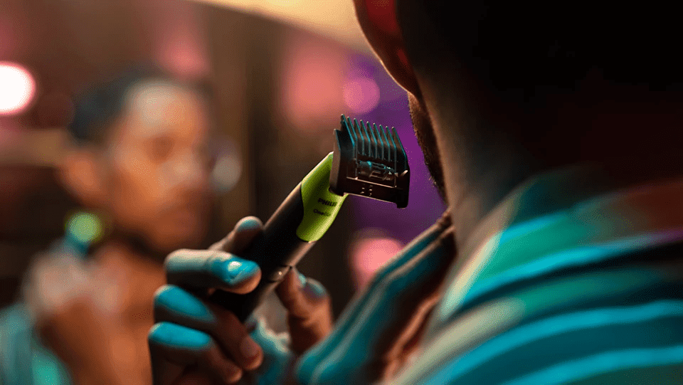 Тример для бороди та вусів Philips OneBlade 360 QP4631/30  Фото №6