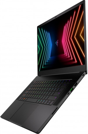 Ноутбук Razer Blade 15 Advanced (RZ09-0367BEC3-R3U1)  Фото №1