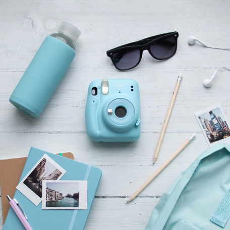 Фотокамера мгновенной печати Fujifilm Instax Mini 11 Sky Blue (16655003)иттєвого друку Fujifilm Instax Mini 11 Sky Blue (16655003) (Sky Blue) + Фотобу  Фото №3