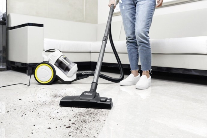 Пилосос безмішковий Karcher VC 3 ERP (1.198-053.0)  Фото №1