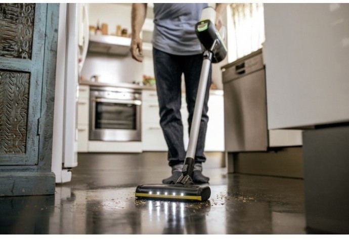 Вертикальный + ручной пылесос (2в1) Karcher VC 6 Cordless ourFamily (1.198-670.0)  Фото №3
