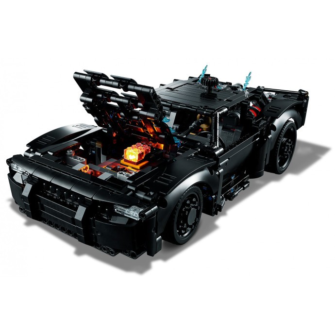 Блоковий конструктор LEGO Technic Бетмен: Бетмобіль (42127)  Фото №3