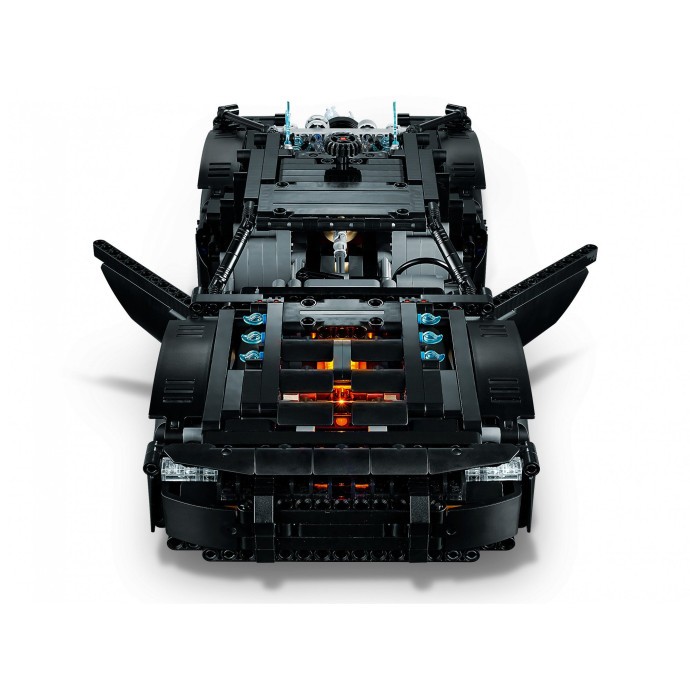 Блоковий конструктор LEGO Technic Бетмен: Бетмобіль (42127)  Фото №4