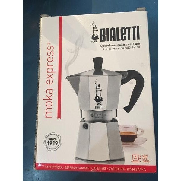 Гейзерная кофеварка Bialetti Moka Express 990001164  Фото №2