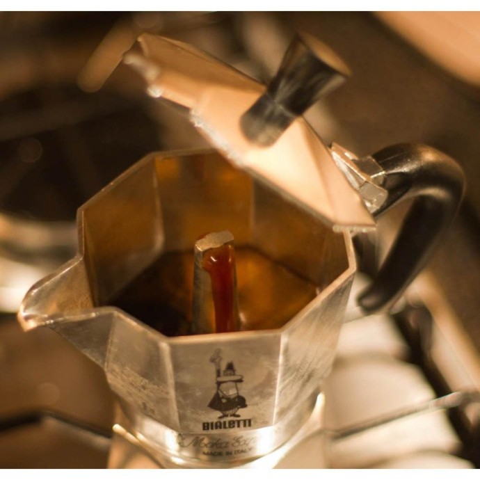 Гейзерная кофеварка Bialetti Moka Express 990001164  Фото №4