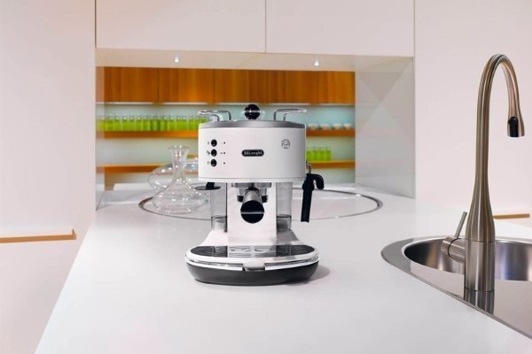 Ріжкова кавоварка еспресо Delonghi Icona ECO 311.W  Фото №1