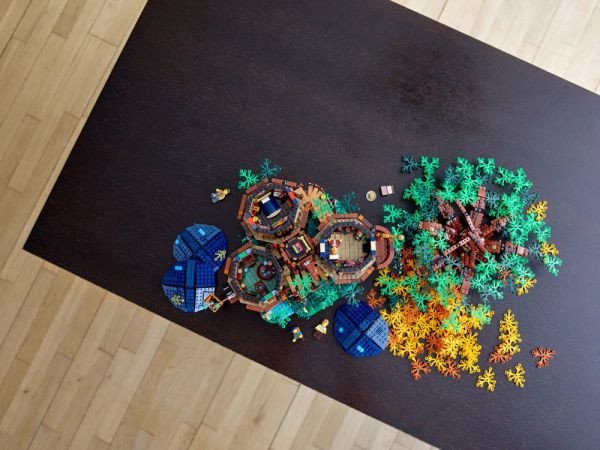 Блоковый конструктор LEGO Дом на дереве (21318)  Фото №12