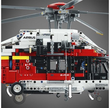 Блоковый конструктор LEGO Спасательный вертолет Airbus H175 (42145)  Фото №3