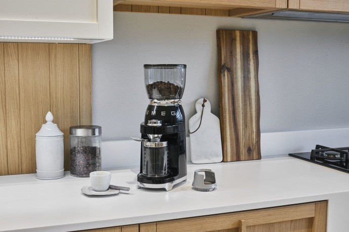 Кавомолка електрична Smeg CGF01BLEU  Фото №1