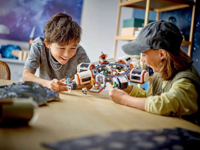 Блоковий конструктор LEGO City Модульна космічна станція (60433)  Фото №3