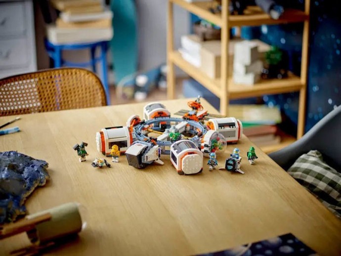Блоковий конструктор LEGO City Модульна космічна станція (60433)  Фото №5