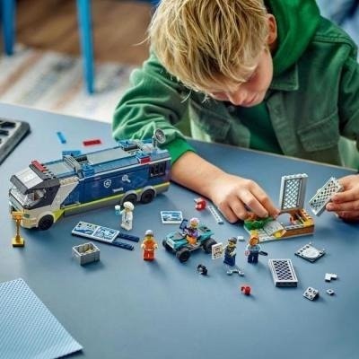 Блоковый конструктор LEGO City Передвижная полицейская криминалистическая лаборатория (60418)  Фото №4