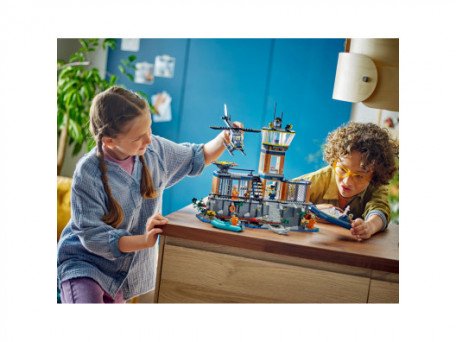 Блоковий конструктор LEGO City Поліцейський острів-в&#039;язниця (60419)  Фото №10
