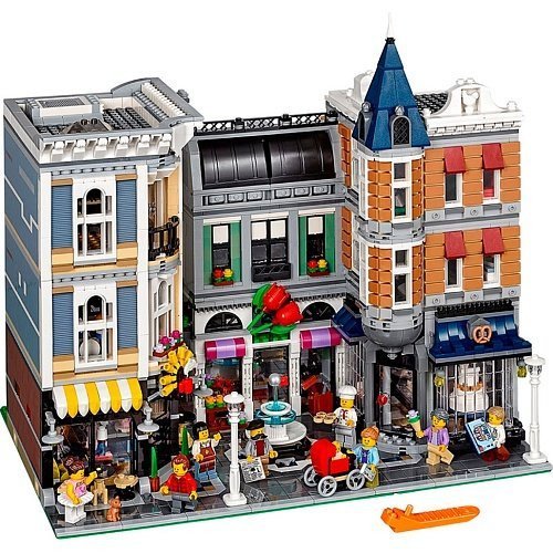 Блоковый конструктор LEGO Creator Городская площадь (10255)
