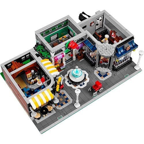 Блоковый конструктор LEGO Creator Городская площадь (10255)  Фото №0