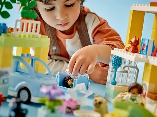 Блоковый конструктор LEGO Duplo Семейный дом 3 в 1 (10994)  Фото №7